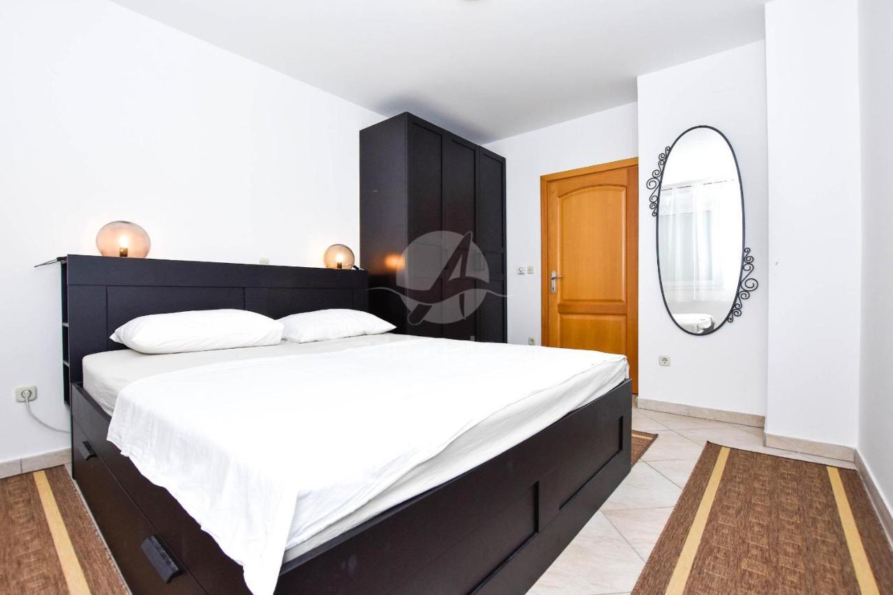 Apartment Jaspis Biograd Na Moru Eksteriør billede